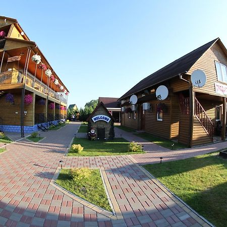 Hotel-Complex Mizh Triokh Ozer Svitiaz Eksteriør billede
